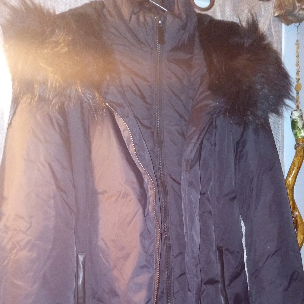 Ladies 3/4 length black coat